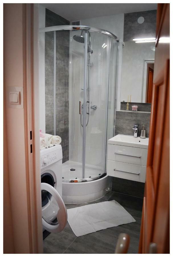 Color24 Apartament 스타로바 볼라 외부 사진